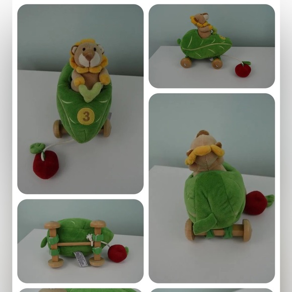 FAO Schwarz Toys Fao Lion In Green Leaf Car Plush Stuffed Animal